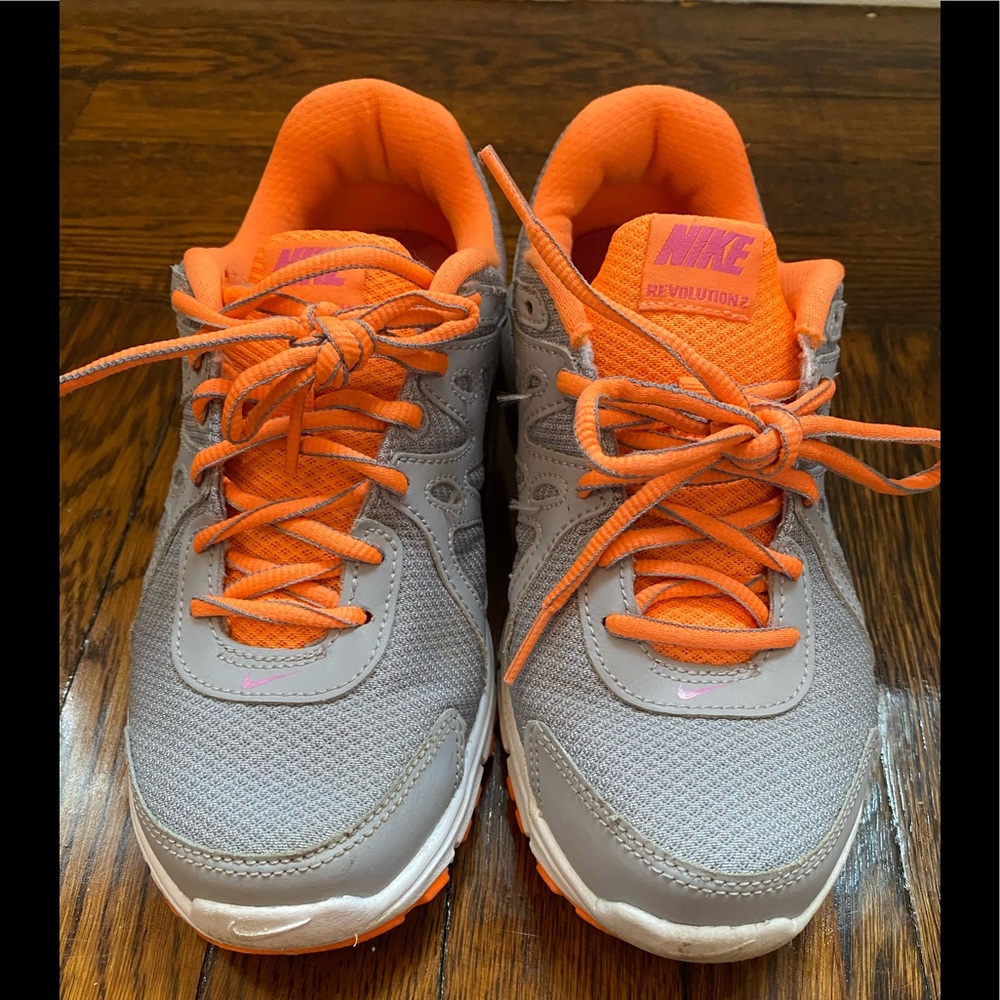 Nike women’s sneakers